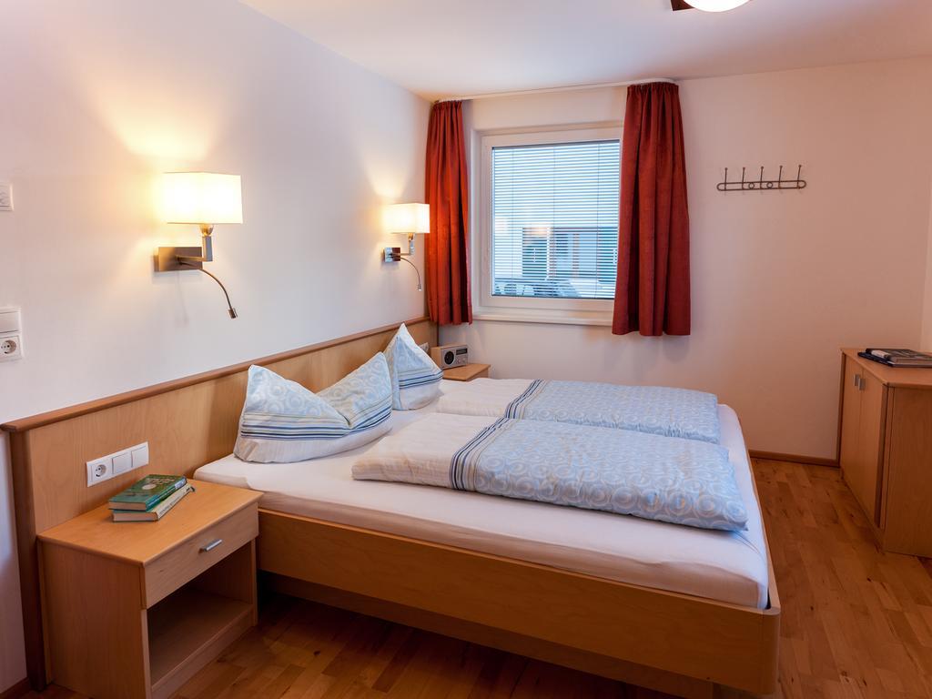 Haus Sebastian Apartment Lech am Arlberg Cameră foto